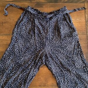 Abercrombie & Fitch Patterned Trousers